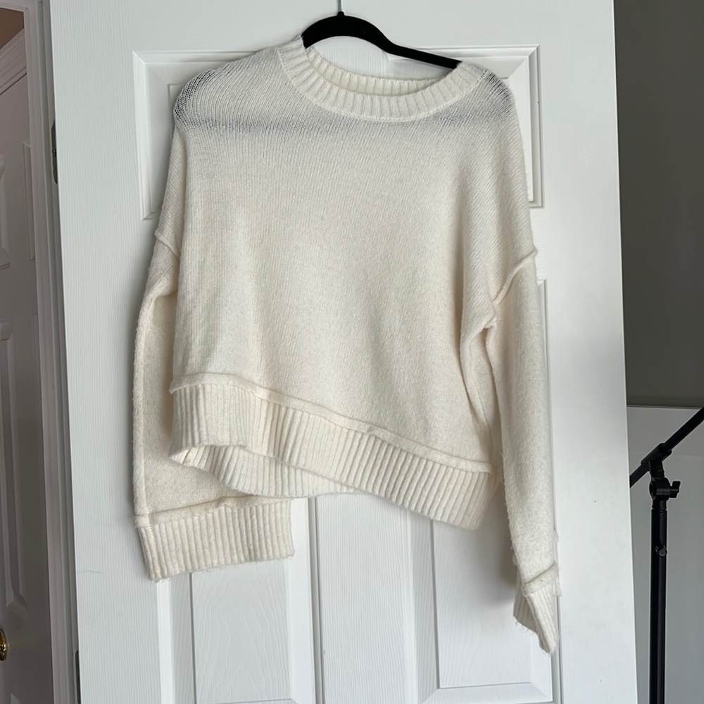 Vestique sweater! Tis the season ✨